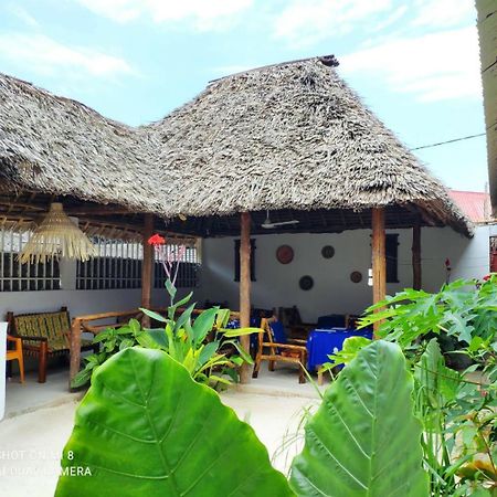 Aurora Beach Hotel Nungwi Eksteriør billede